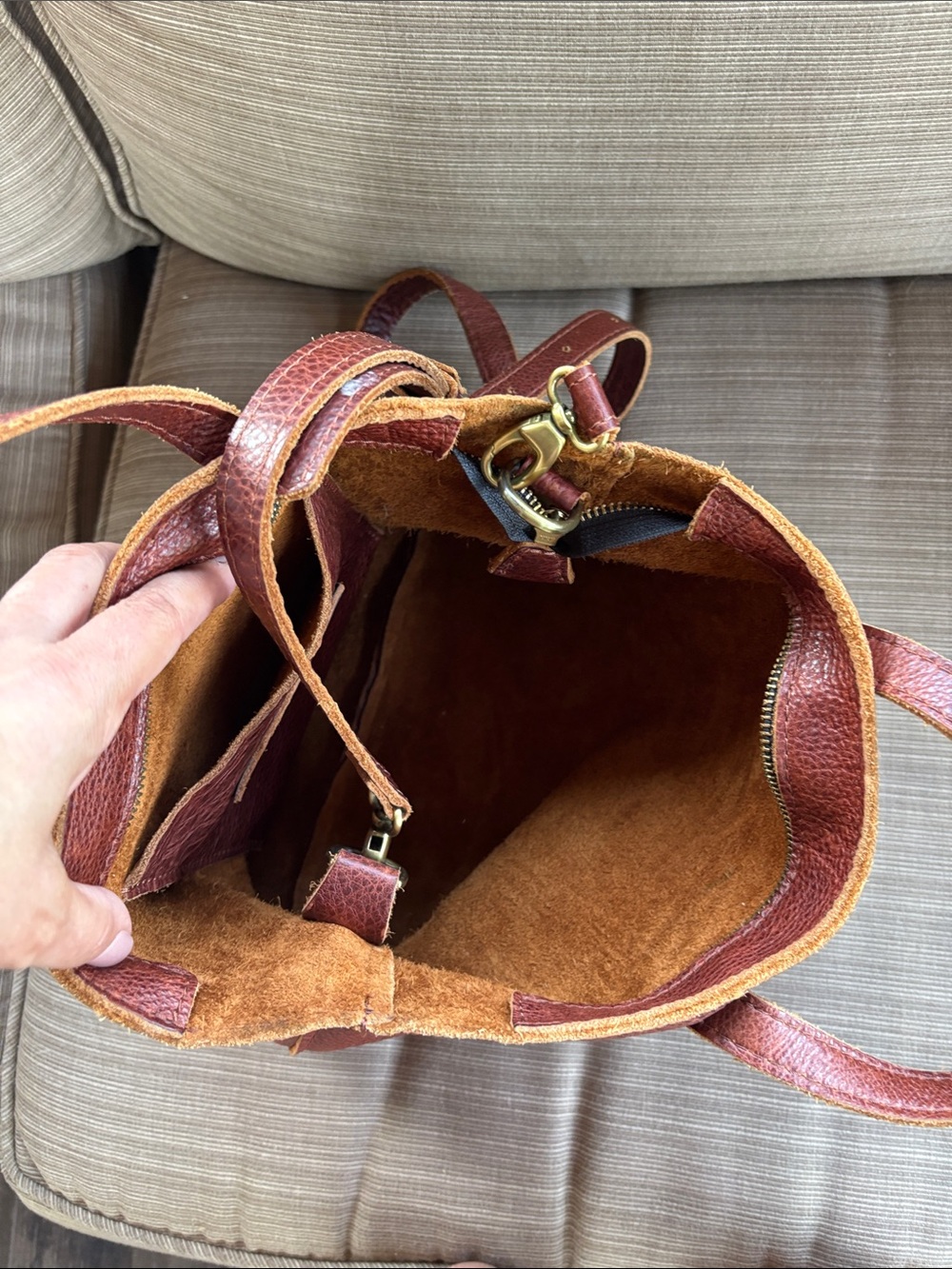 Portland Leather Chestnut Brown Pebbled Leather Tote with Crossbody Strap - Picture 5 of 5